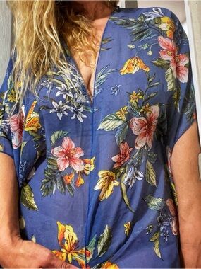 Polly & Esther Navy Floral Draped Kimono